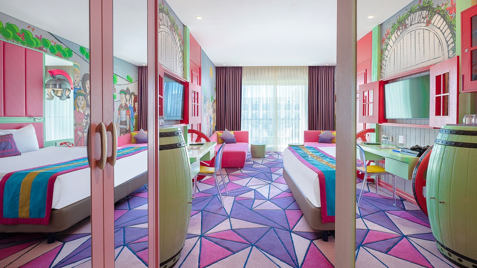 rooms-deluxe-connected-room