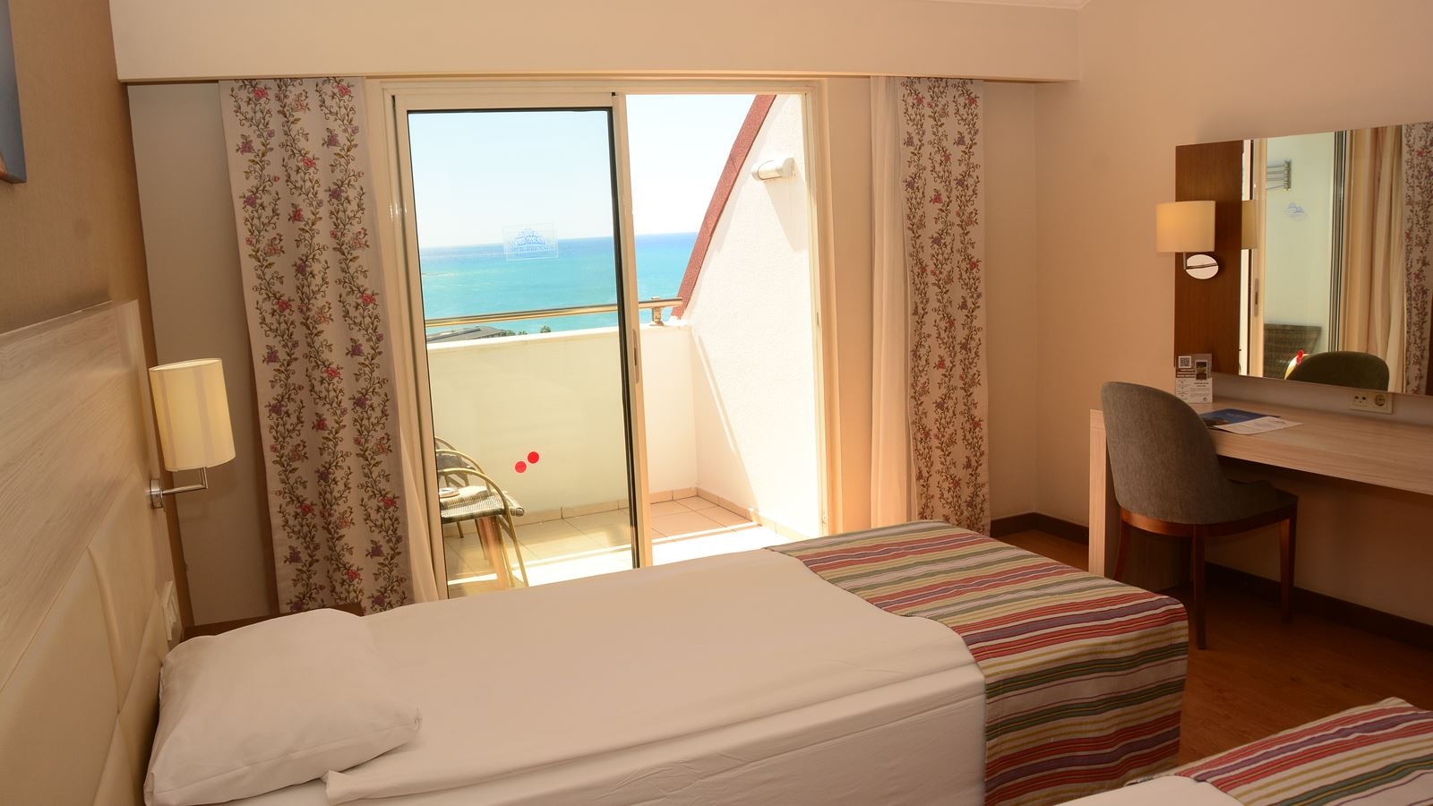 rooms-standard-sea-view