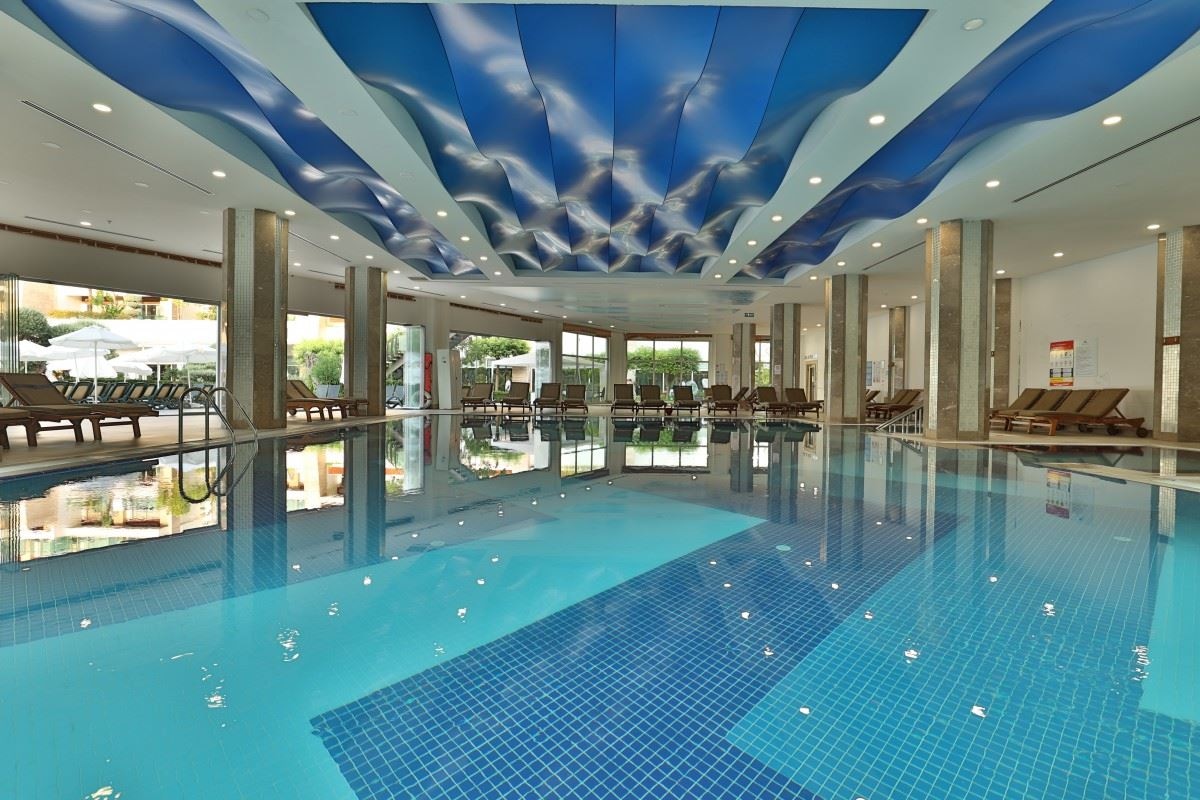 pools-indoor-pool